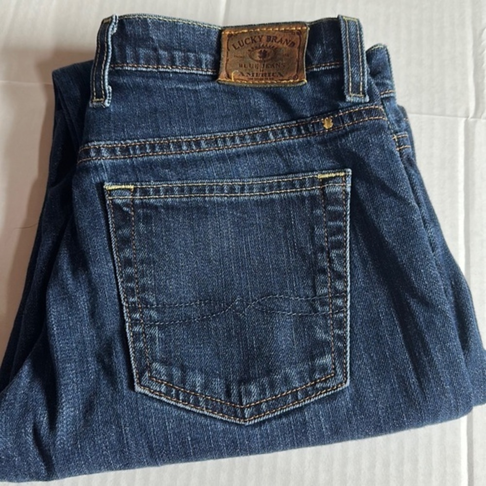 Women’s Lucky Brand Easy Rider Jeans. Dark Wash. Size‎ 4/27.